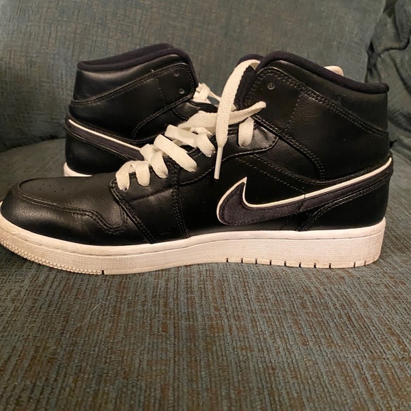 Men’s Nike Air Jordan’s Retro Ones - Picture 3 of 12